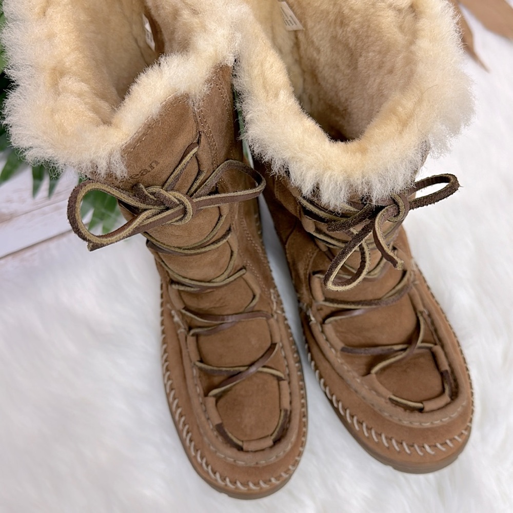 L.L. Bean Brown Shearling-Lined Boots - Picture 8 of 8
